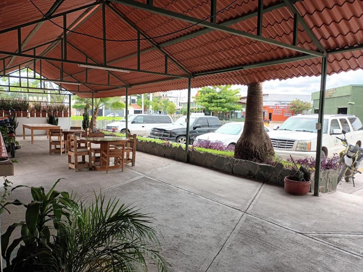 Río Verde Hotel Maria Teresa מראה חיצוני תמונה
